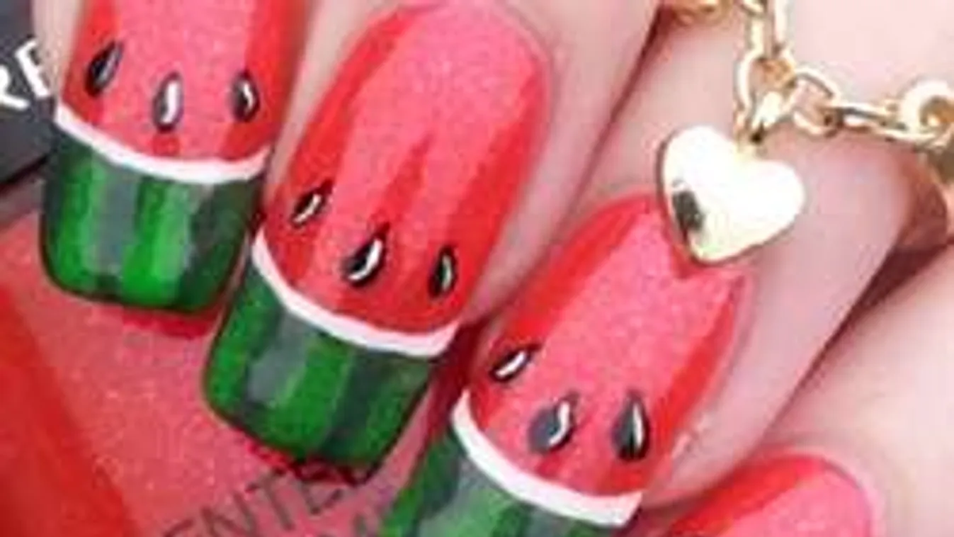 Görögdinnyés manikűr az új nyári trend