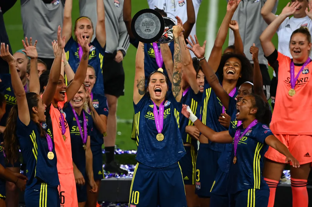 FBL-EUR-C1-WOMEN-WOLFSBURG-LYON