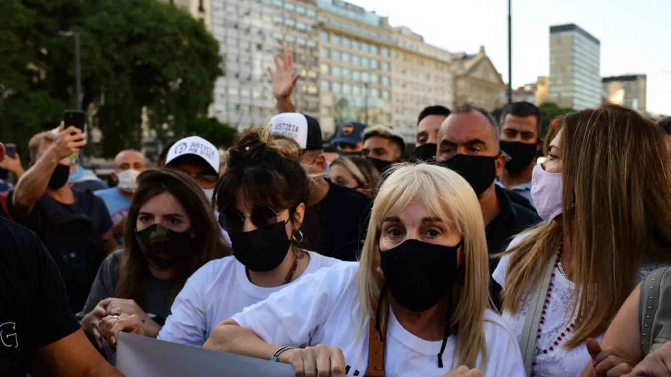 Maradonát megölték - kiabálta a tömeg, amelyben Claudia Villafane is ott volt