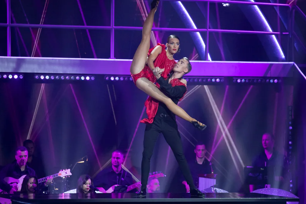 20201010_dancing_5690_MK_ripost