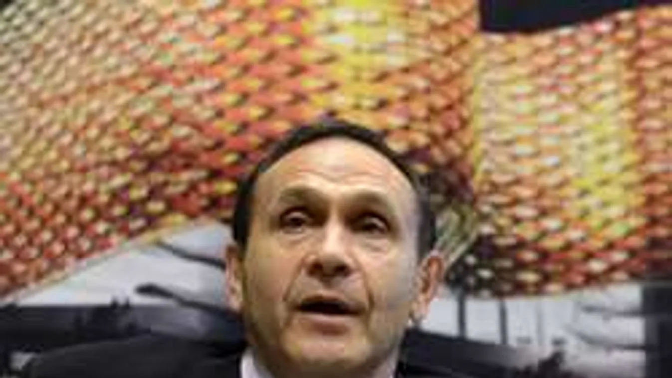 Itt a kiút Gyárfás Tamás számára