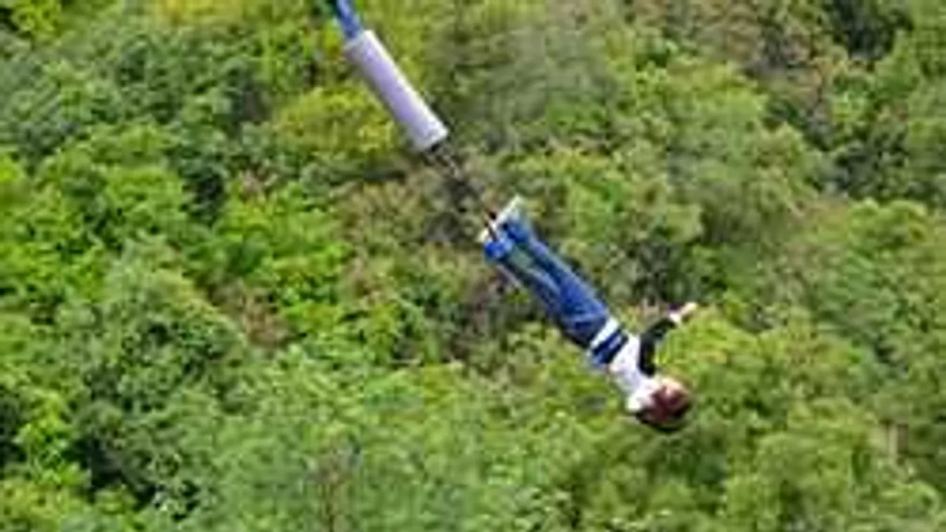 Bungee jumpingozás közben halt meg a népszerű ápolónő