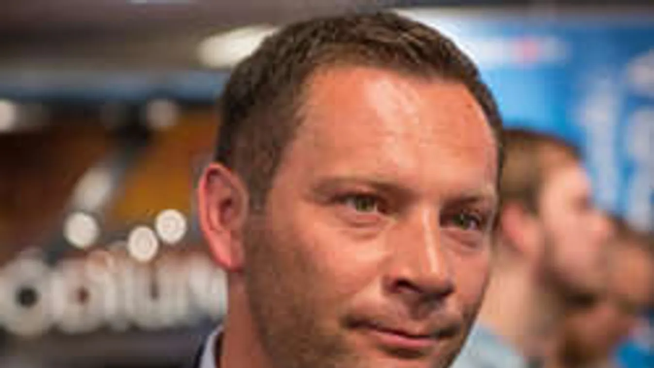 Micsoda rekord, Dárdaiékat csodálja Németország