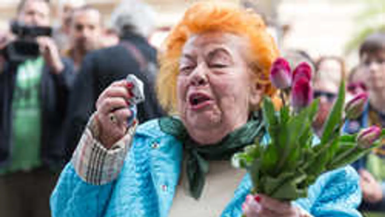 Sírva fakadt a kórházban Lorán Lenke: ezt a hírt kapta