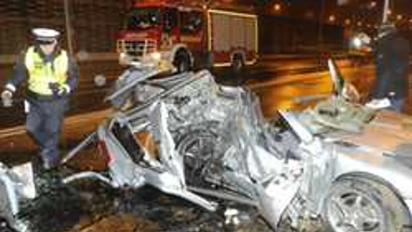 Ketten meghaltak: megrázó képek a Budaörsi úti brutális balesetről!