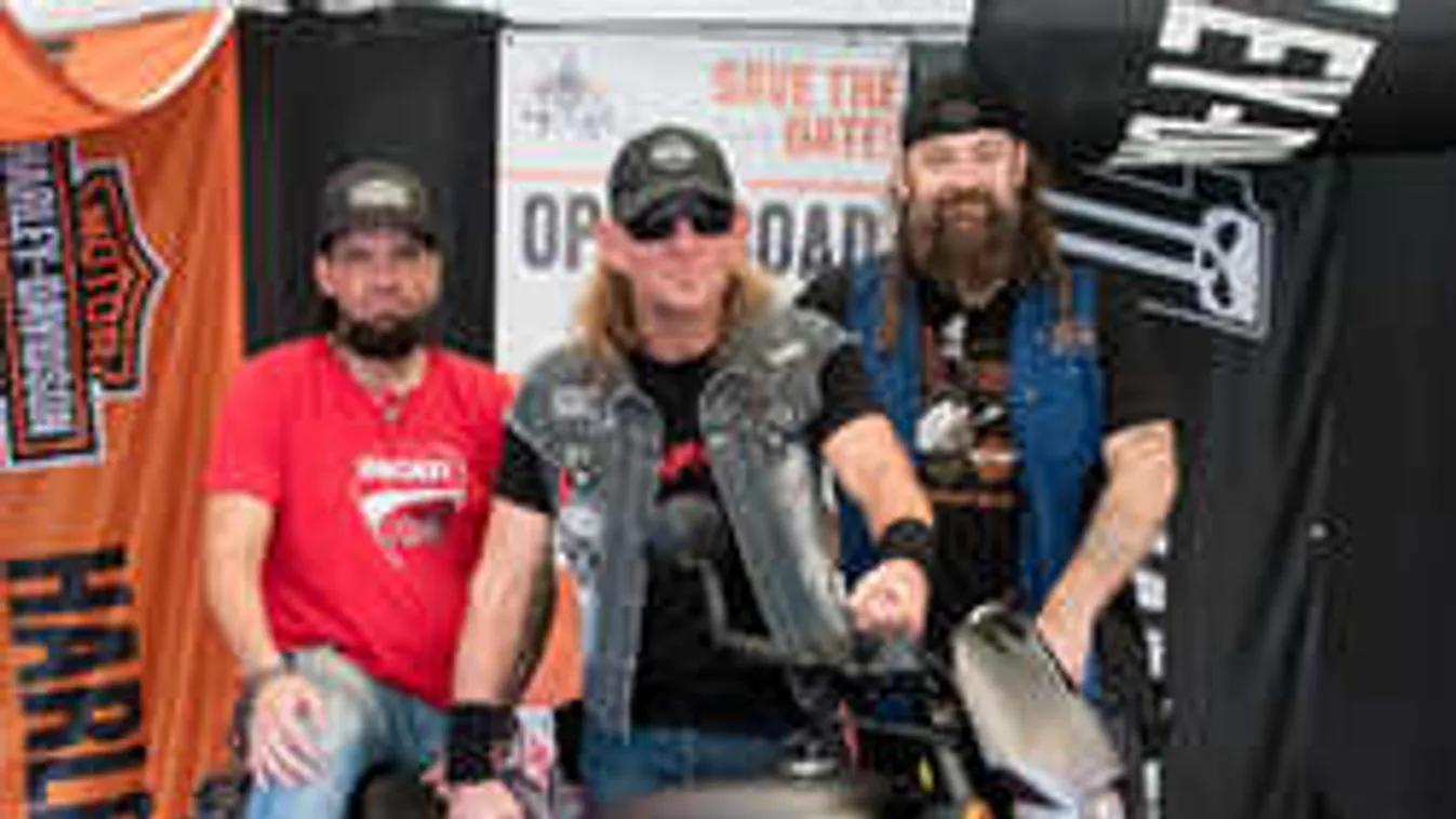 Hihetetlen indokkal mondták le Hajdú Péterék a Tankcsapda koncertjét