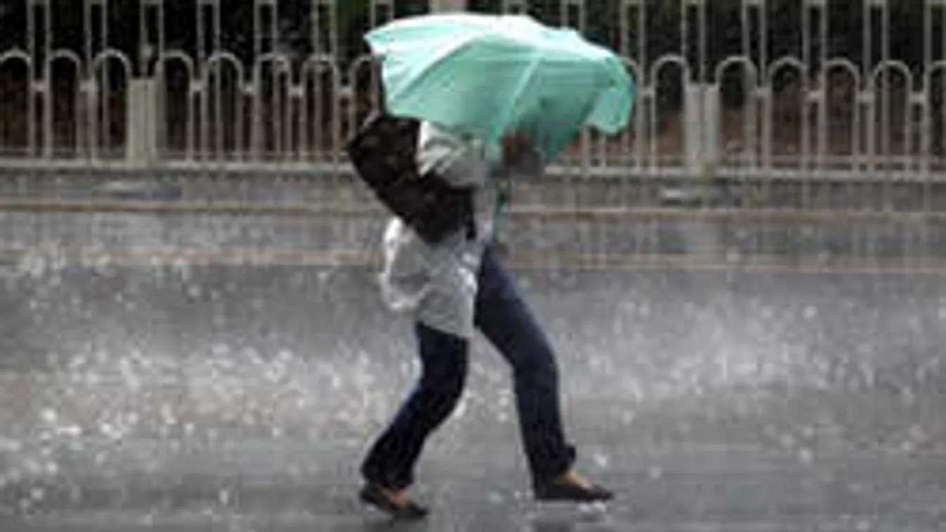 Bekeményít az időjárás! Brutális szélvihar miatt adtak ki vészjelzést