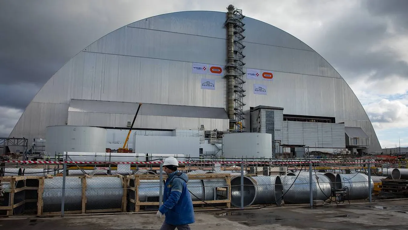New confinement arch over Reactor 4 of Chernobyl power plant nearly completed