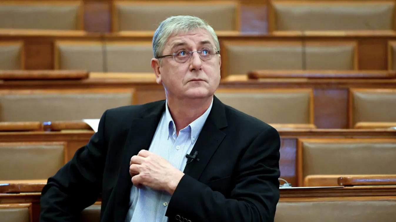 Nagy gond van Gyurcsány Ferenc hazaútjával: Nem létező repülővel jött vissza