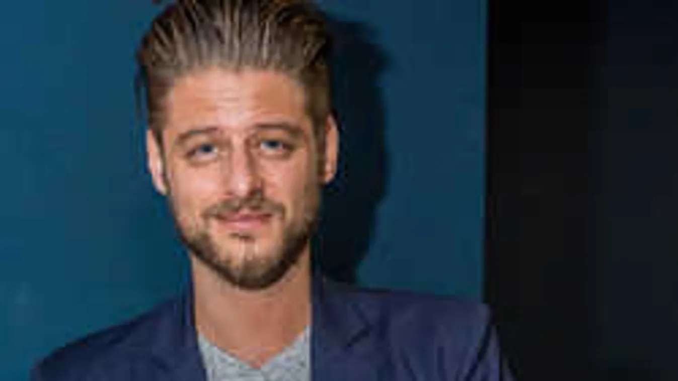 Nyilvános WC-ben kapták le a TV2 sztárját: meglepő, mit művelt magával