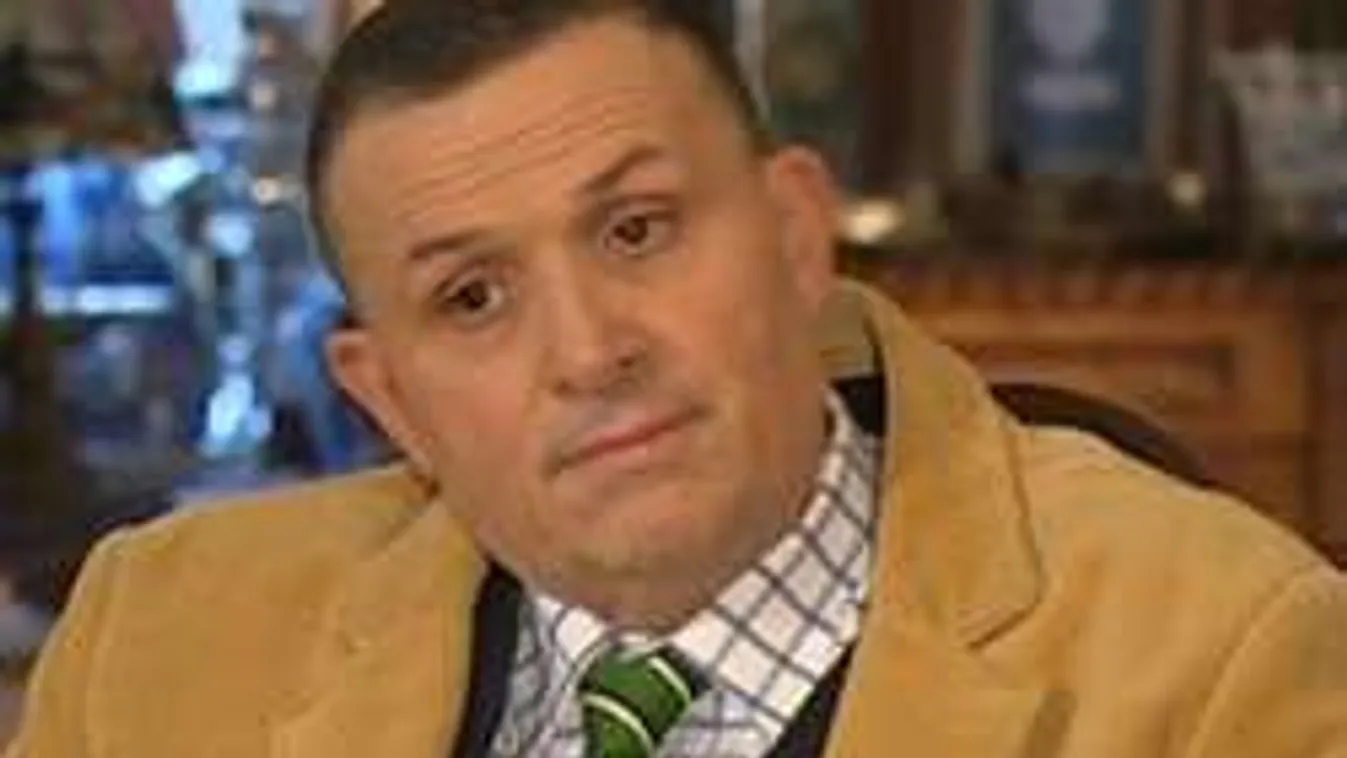 Lajcsi váratlan dolgot húzott. Iszonyatos összeg ütheti a markát