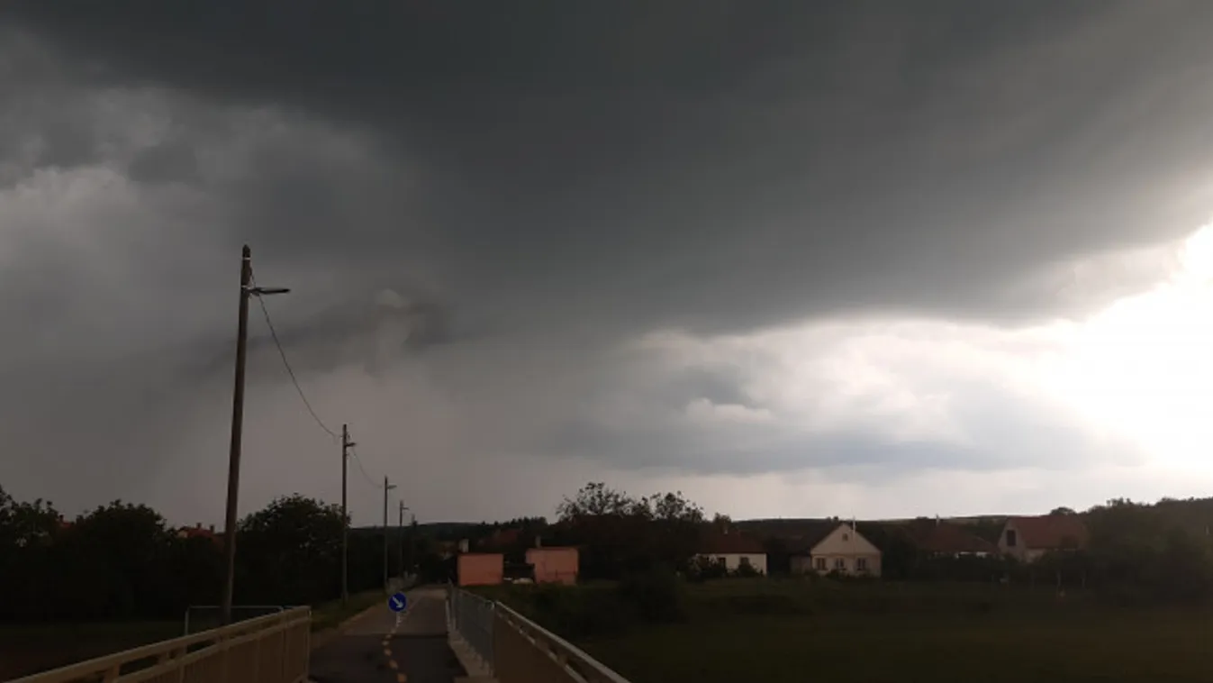 Brutális vihar csapott le az országra – videók