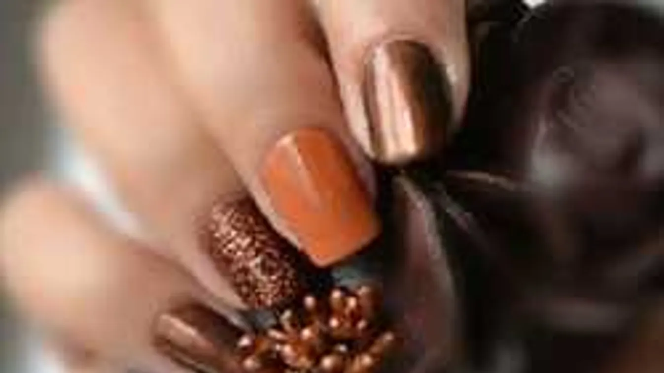 Sosem találod ki, milyen színű az ősz legmenőbb körömlakkja