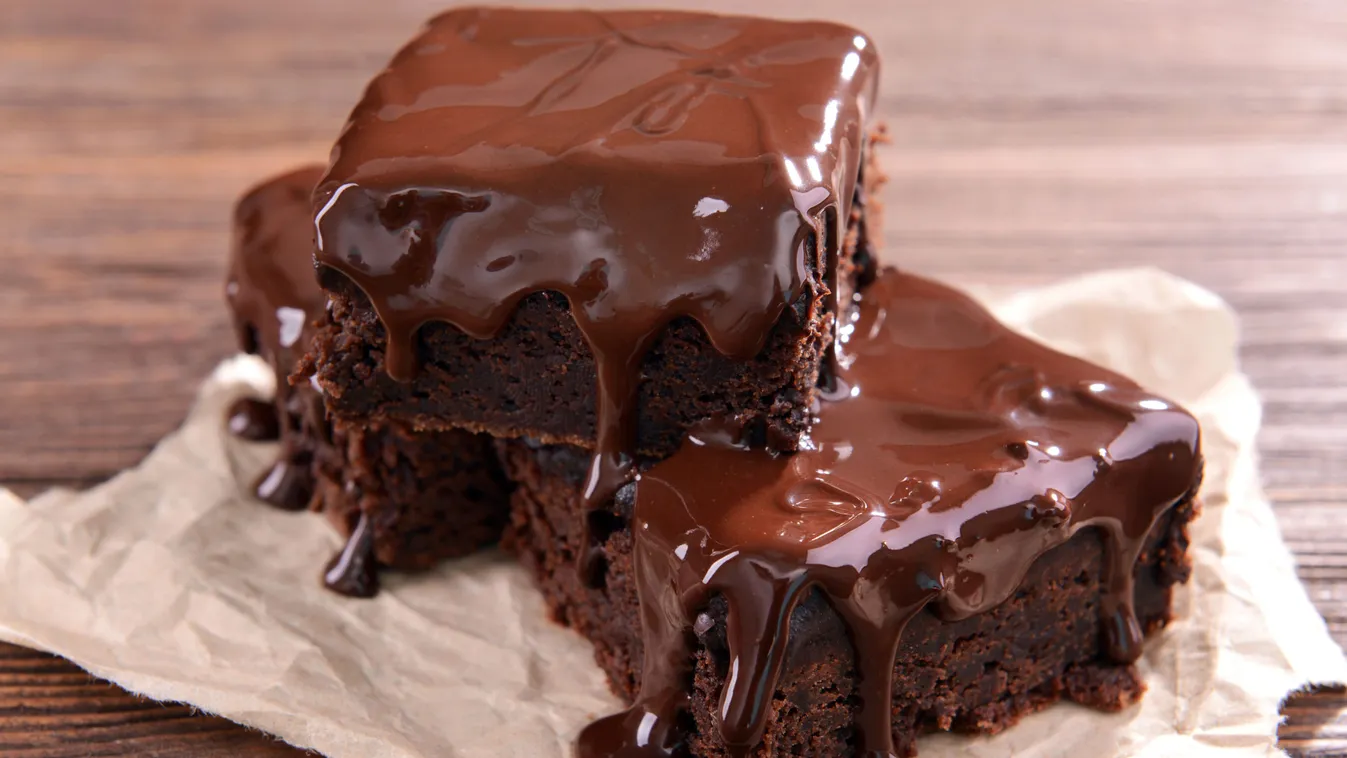 Delicious,Chocolate,Cakes,On,Table,Close-up