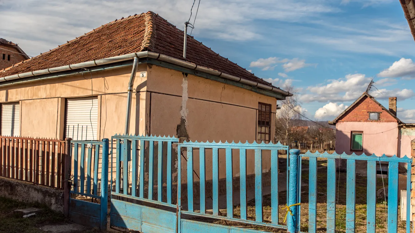 Gyerekeikről posztolt a pásztói horroranya élettársa