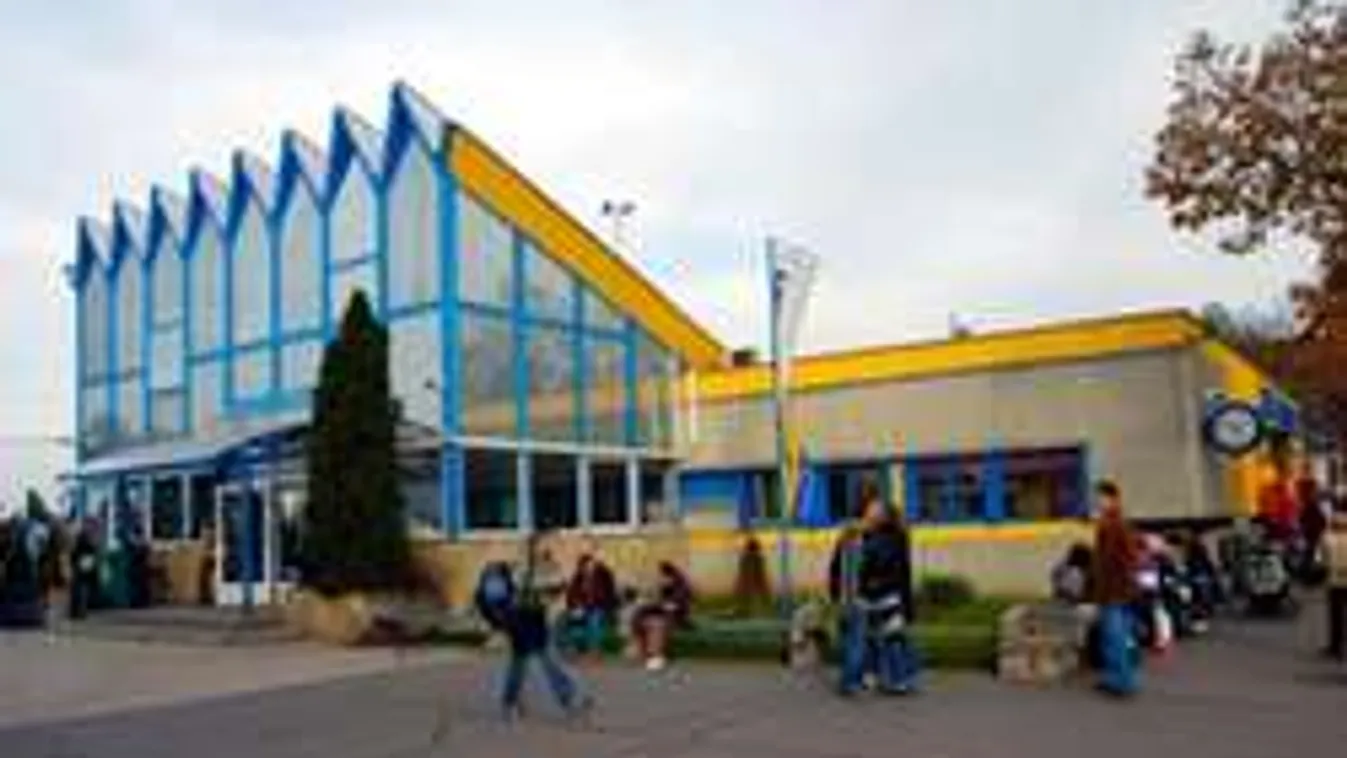 Biztonsági őr támadt egy alvó utasra a nagykanizsai állomáson!