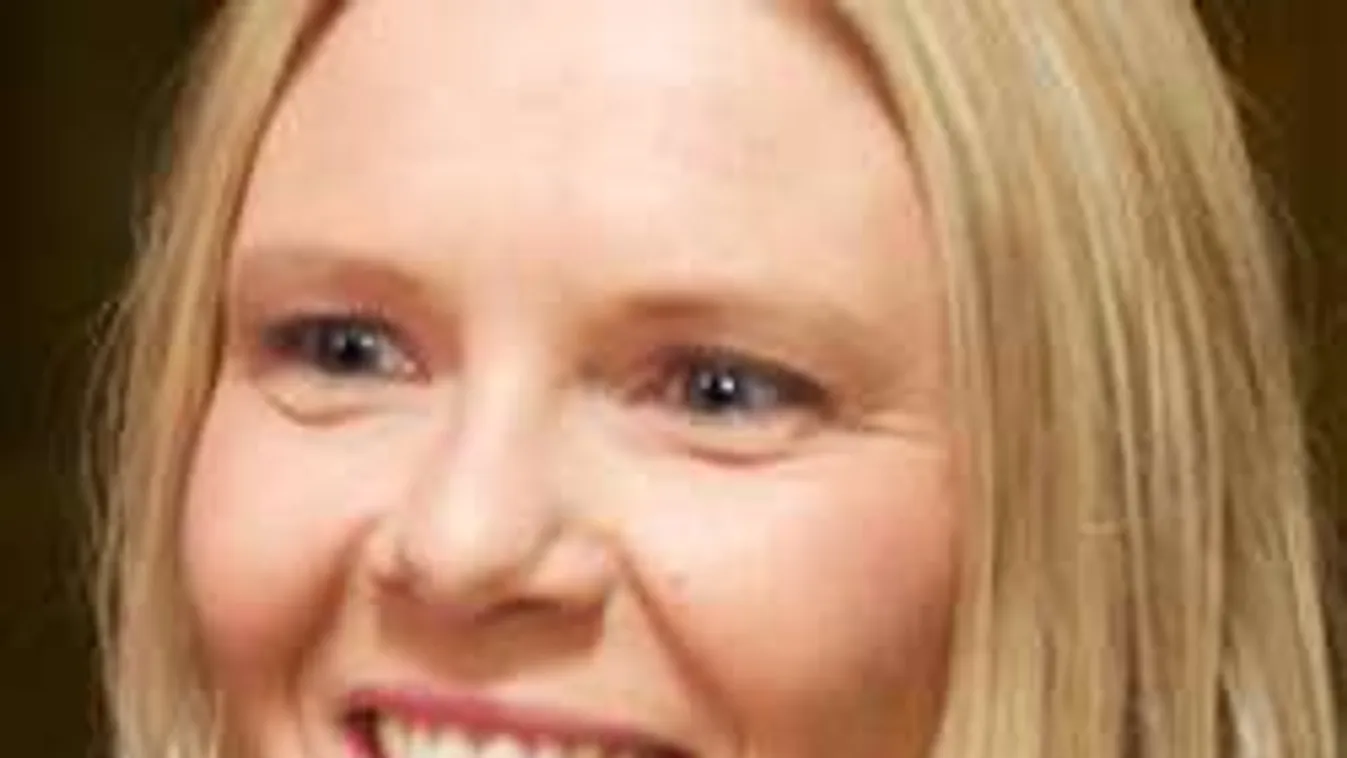 Disznóhús és pia miatt mondatnák le a minisztert