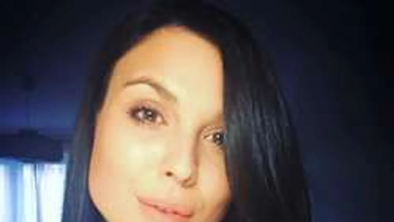 Hangolódj a húsvétra a nyuszinak öltözött szexi magyar tévéssel!