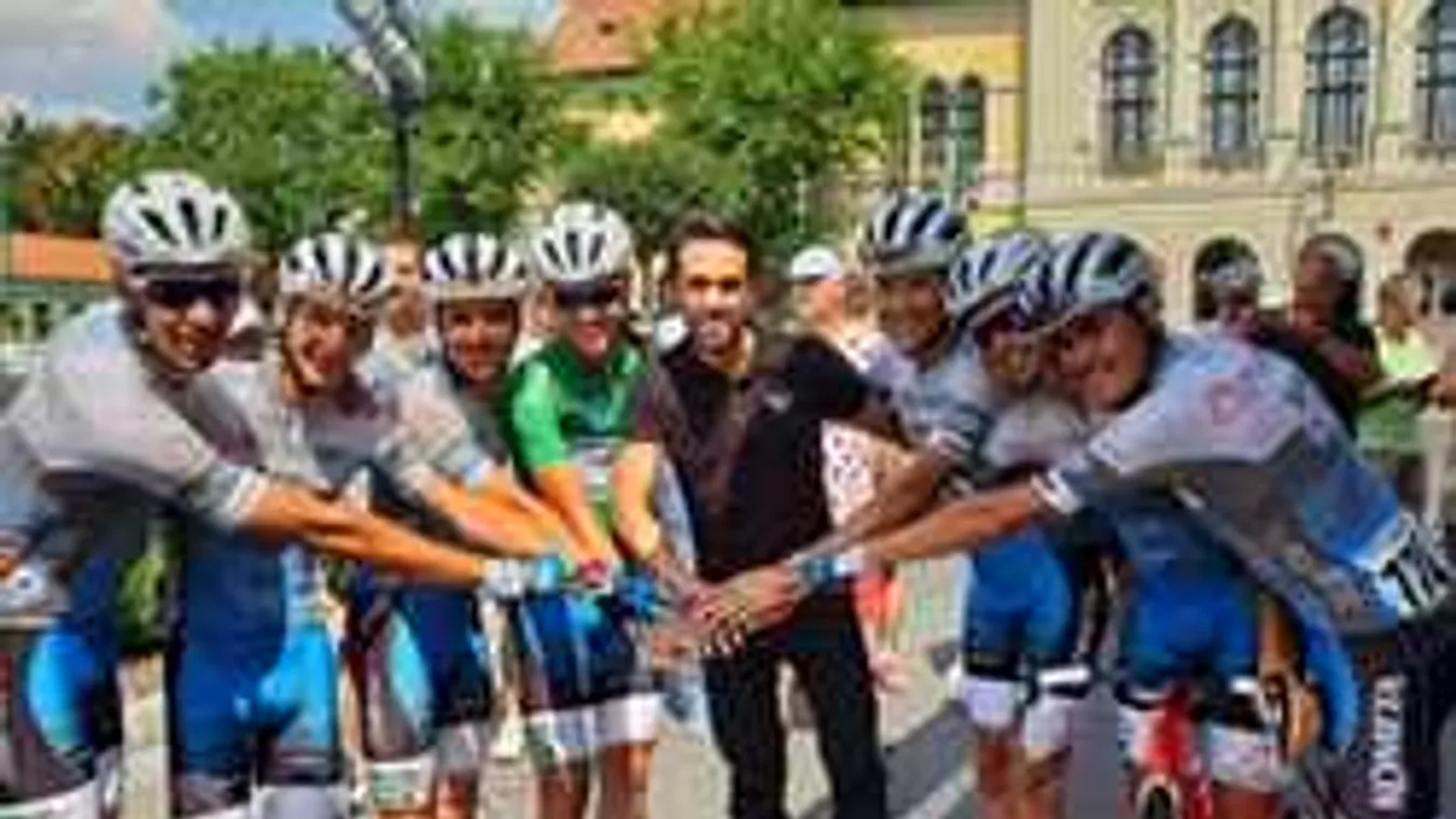 Igazi világsztár sétál Cegléd utcáin