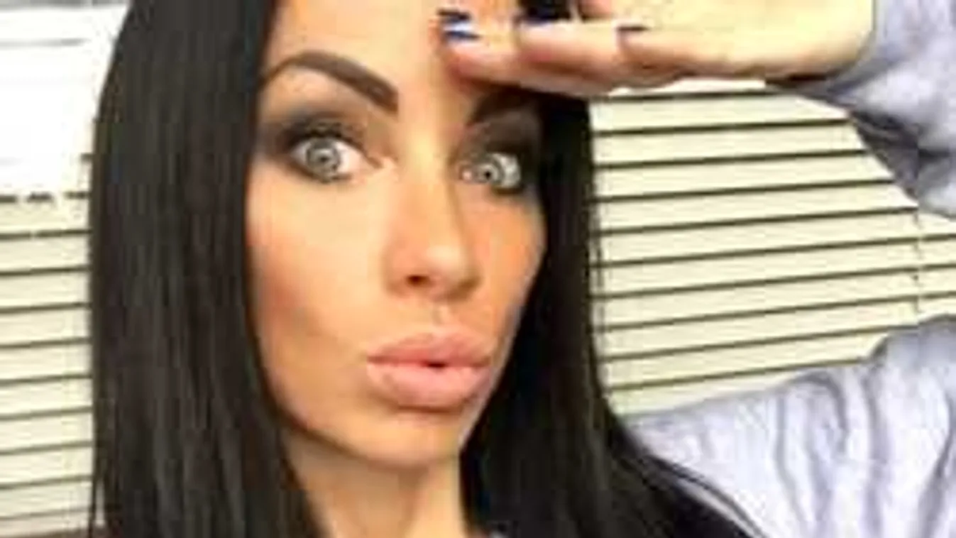 Megmutatta a kicsit, elképesztően édes fotót posztolt Voksán Virág