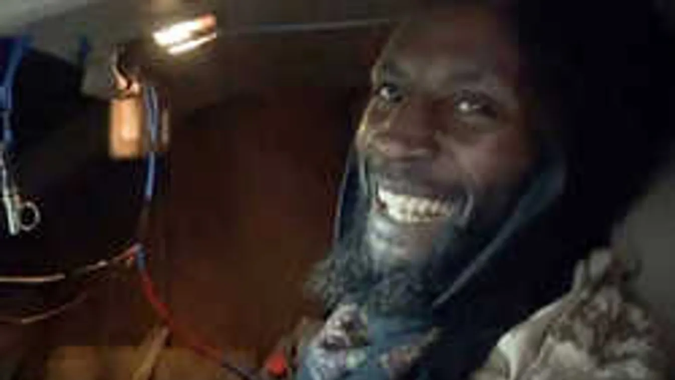 Elképesztő, de a britek fizették a mosolygó terroristát