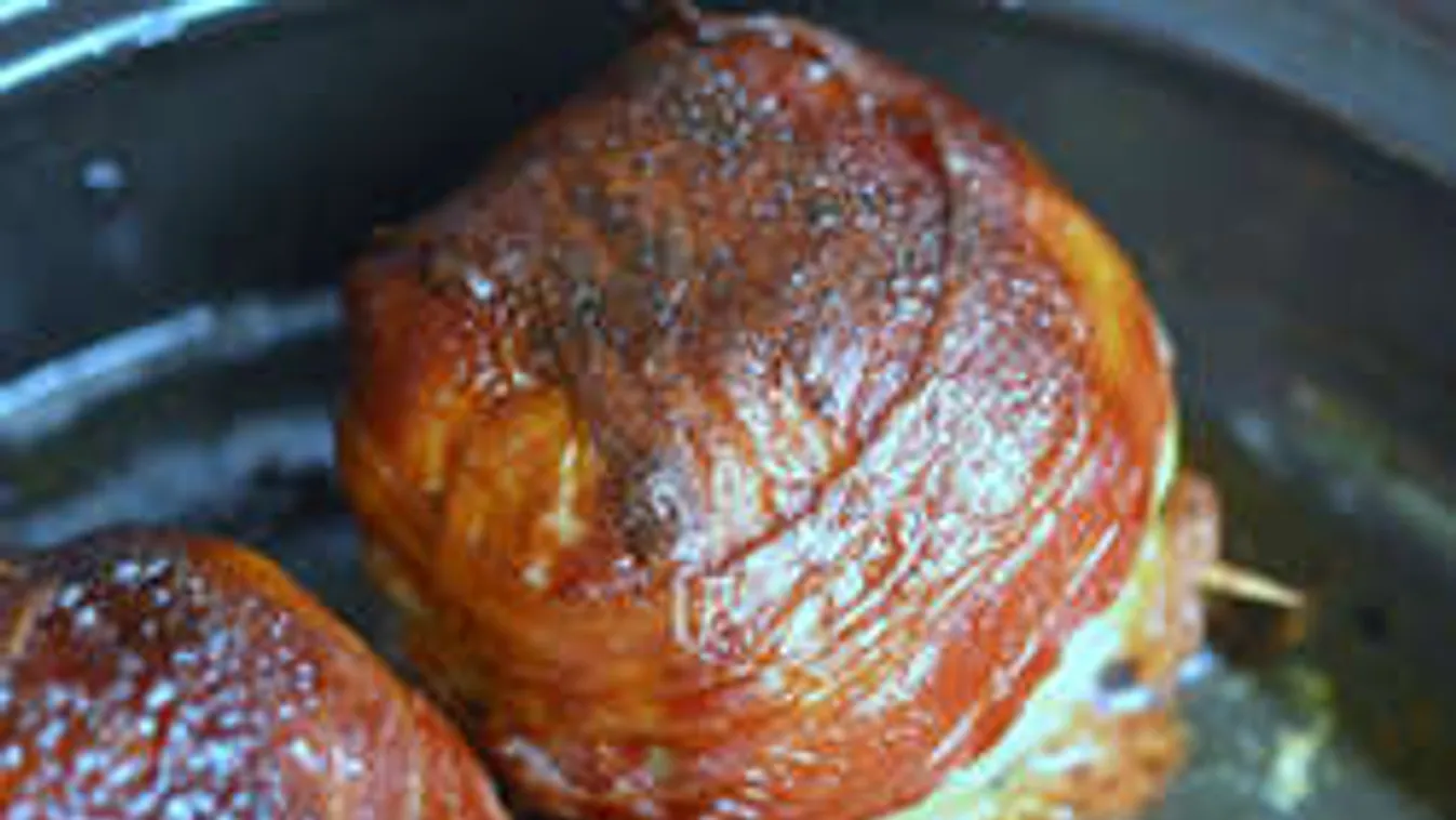 DURR! Itt a telitalálatos csúcsrecept: szalonnás hagymabomba!