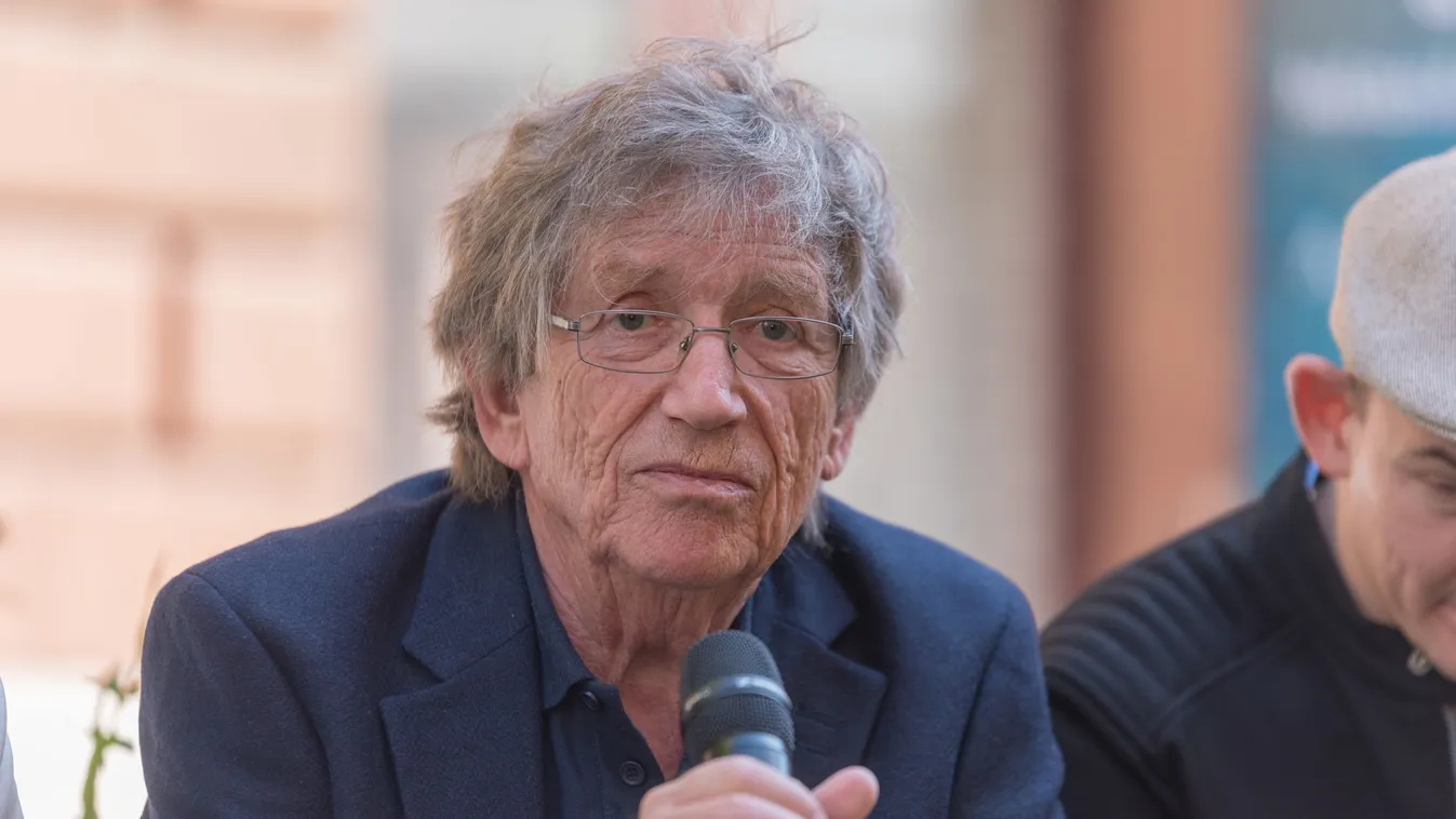 Szakember segít Kern Andrásnak, hogy ne legyenek fájdalmai