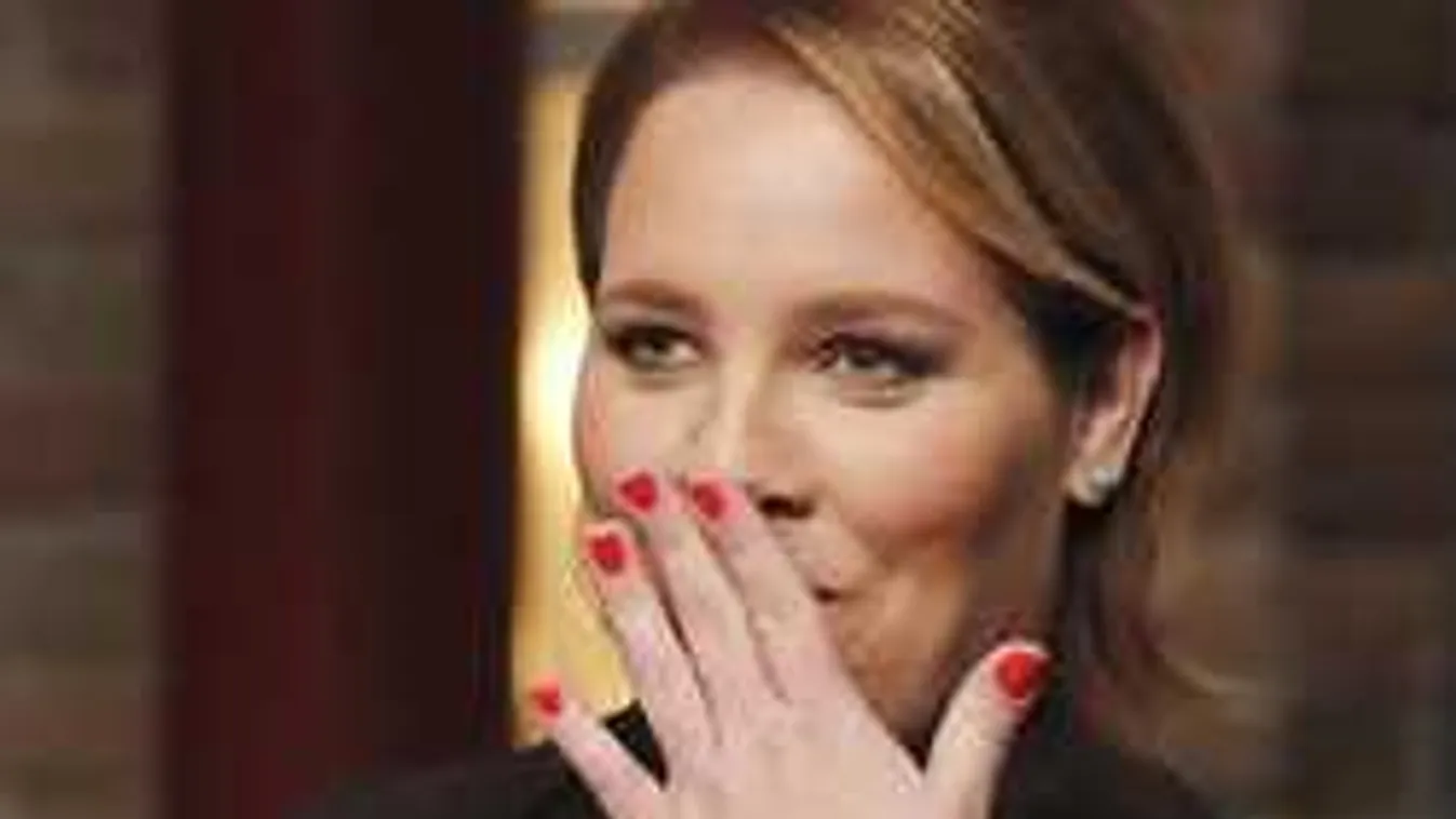 Tóth Vera kétségbeesetten kér segítséget a neten!