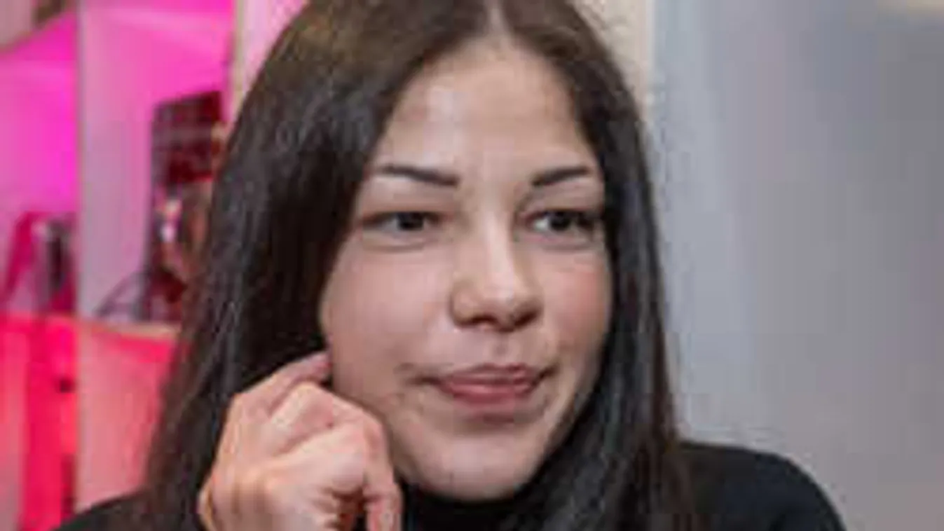 Megdöbbentő fotó: Megmutatta valódi arcát Gáspár Evelin