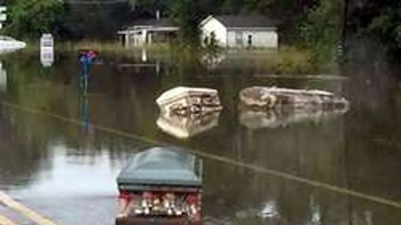 Úristen: vízen lebegő koporsók lepték el az utcákat!