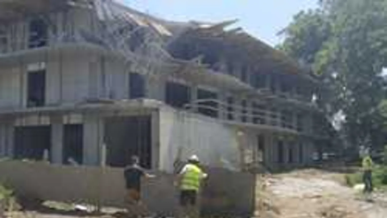 Dráma Balatonföldváron, életveszélyesen sérült embereket mentenek