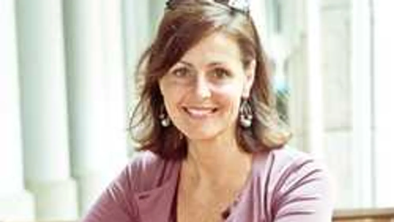 Ezt látni kell, gyönyörű modell lett Prokopp Dóra lányából