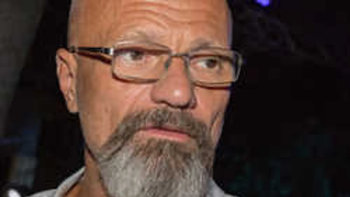 Saját függőségeiről vallott Zacher Gábor