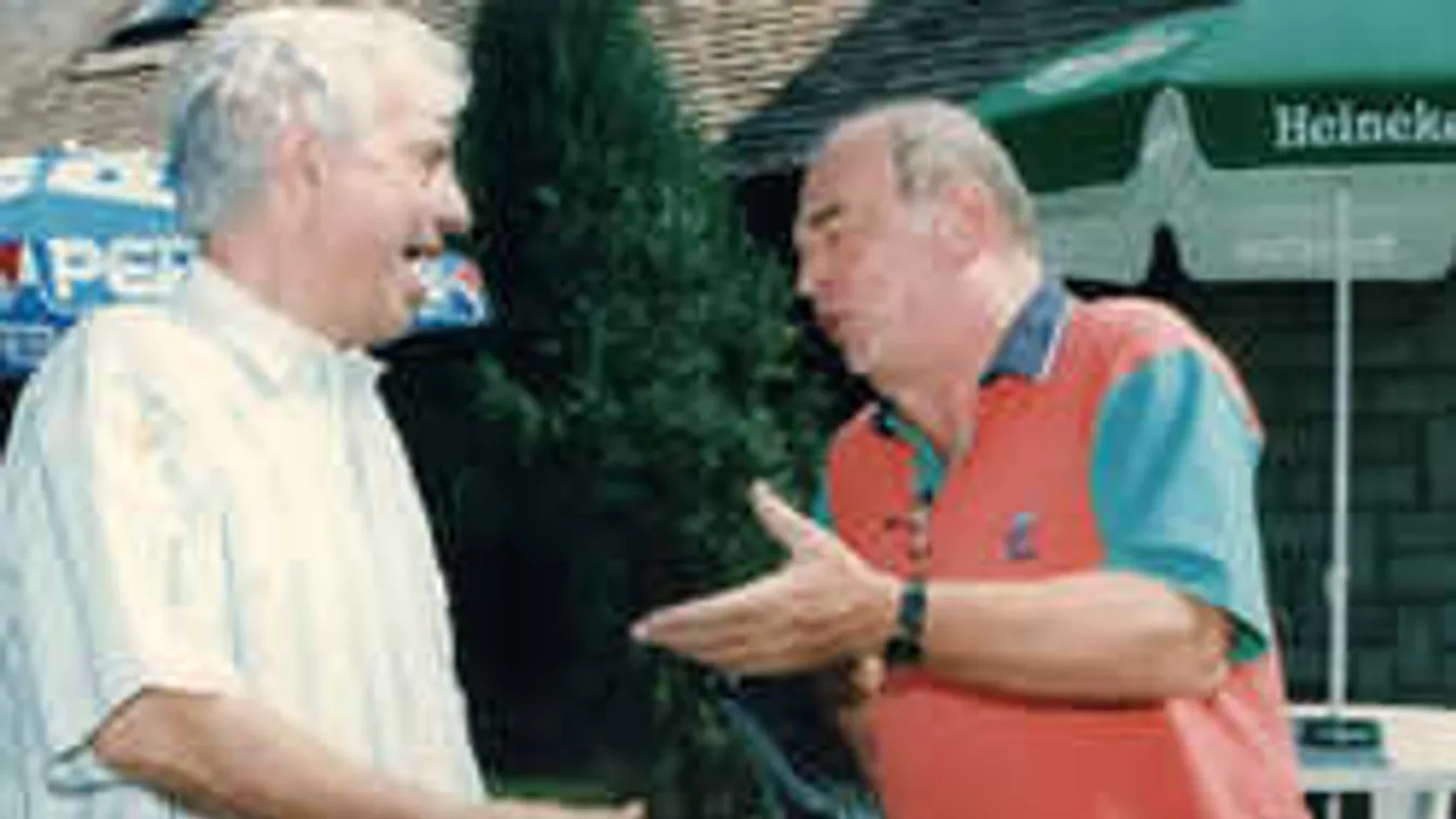 Sosem látott fotó került elő Bodrogi Gyuláról!