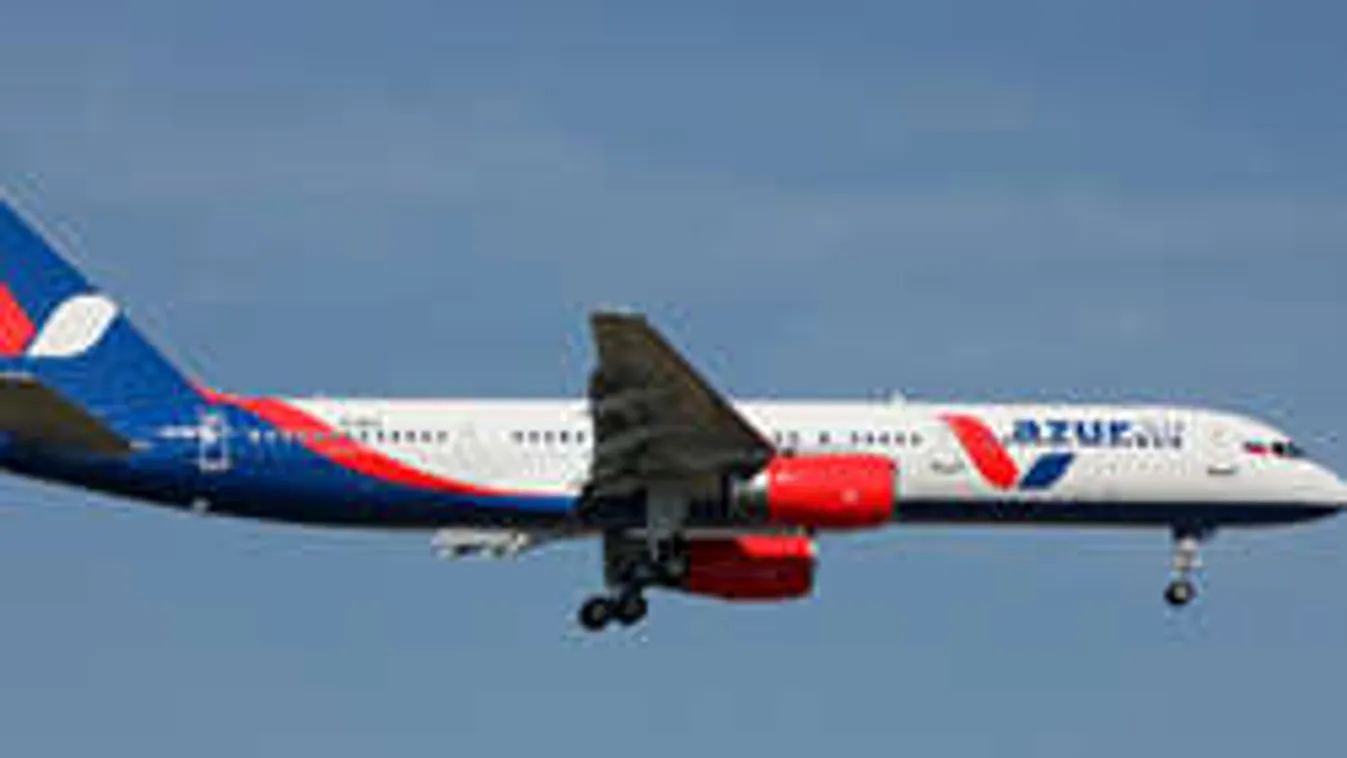 Órákig feküdt egy hulla az utasok mellett a repülőn