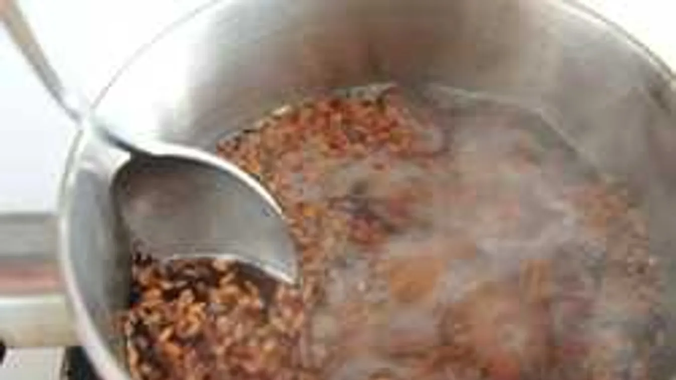 Szakácskönyvet ír a vak magyar férfi