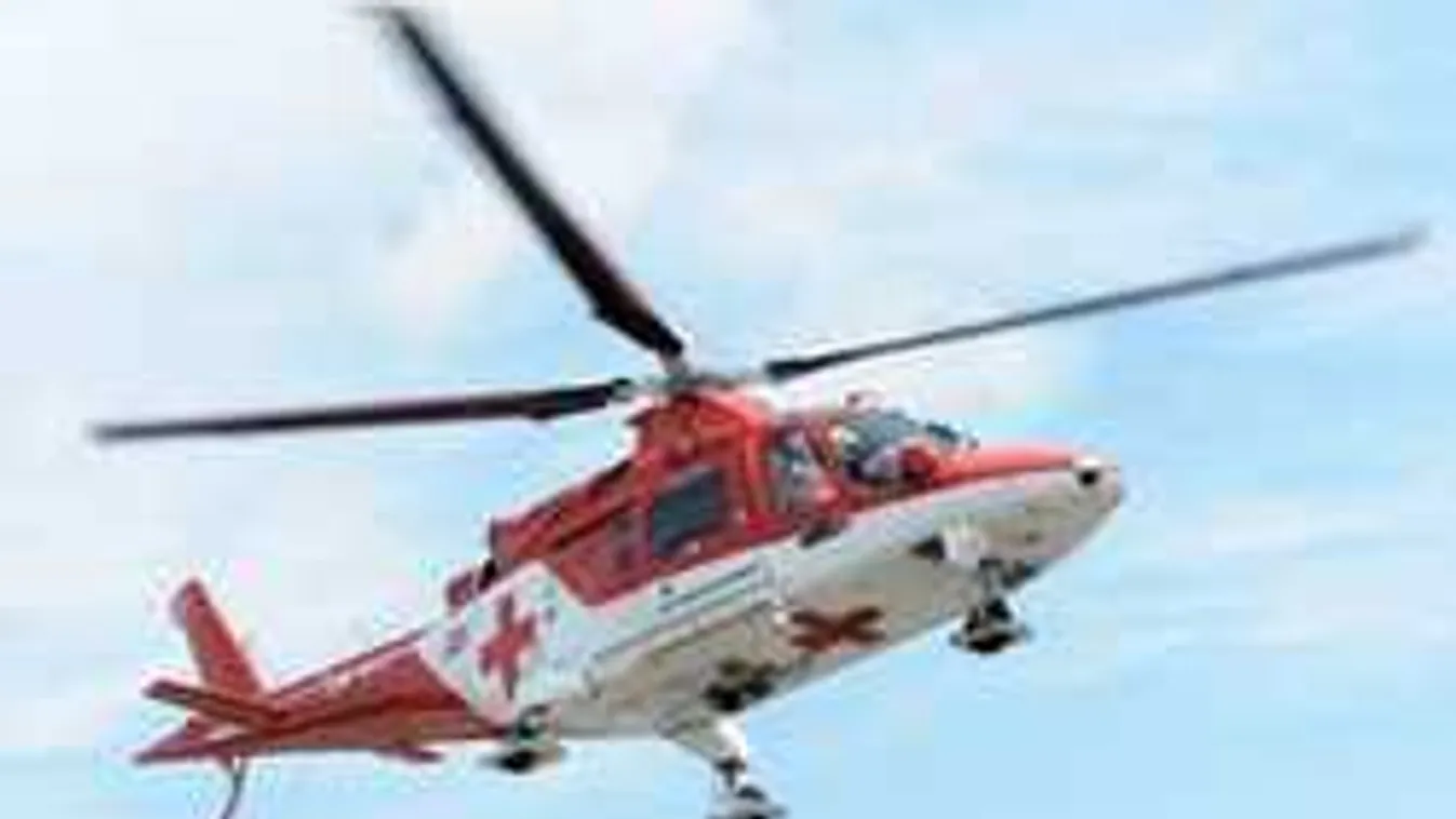 Rettenetes baleset ért egy munkást: lábát bepréselte a traktorkerék