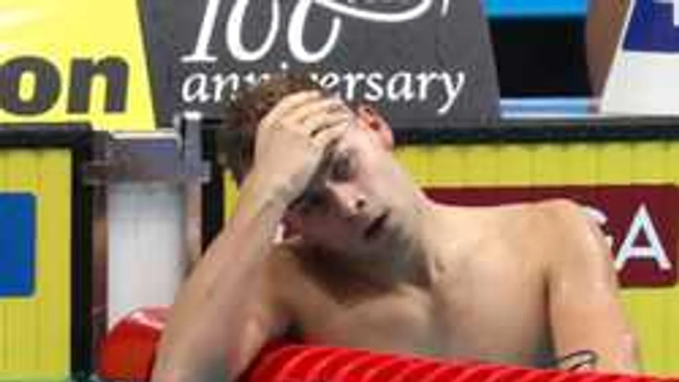 Szexuális zaklatással vádolják a magyar úszósztárt, nem engedik haza