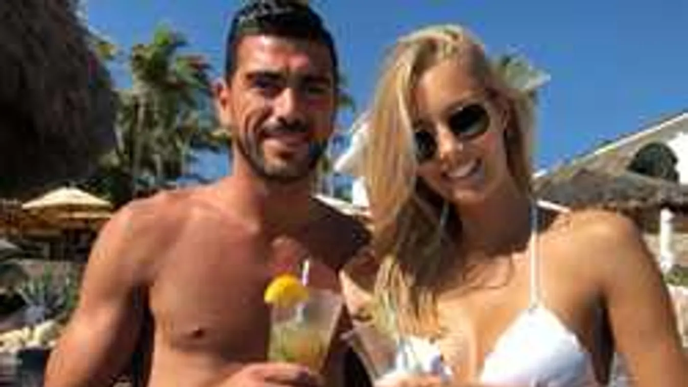 Szinte semmit sem takar a világszép magyar focistabarátnő bikinije