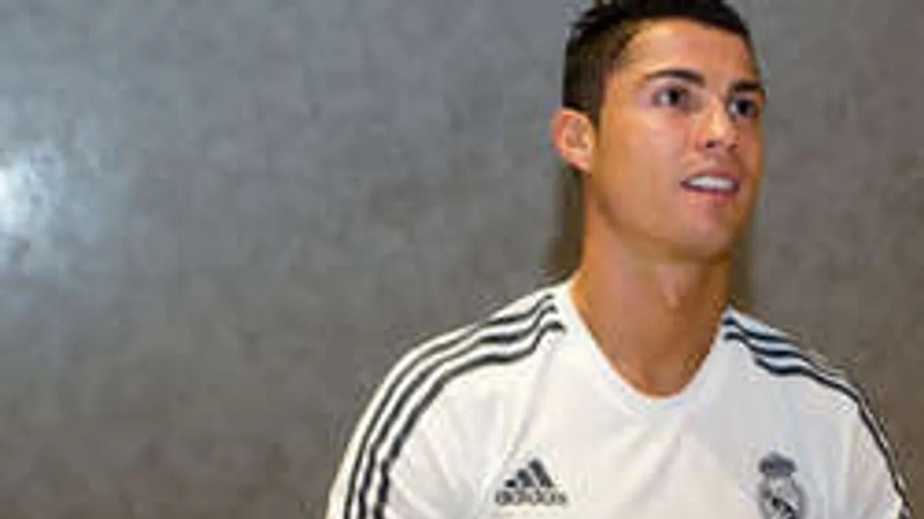 Kitől kért aláírást Cristiano Ronaldo? - fotó