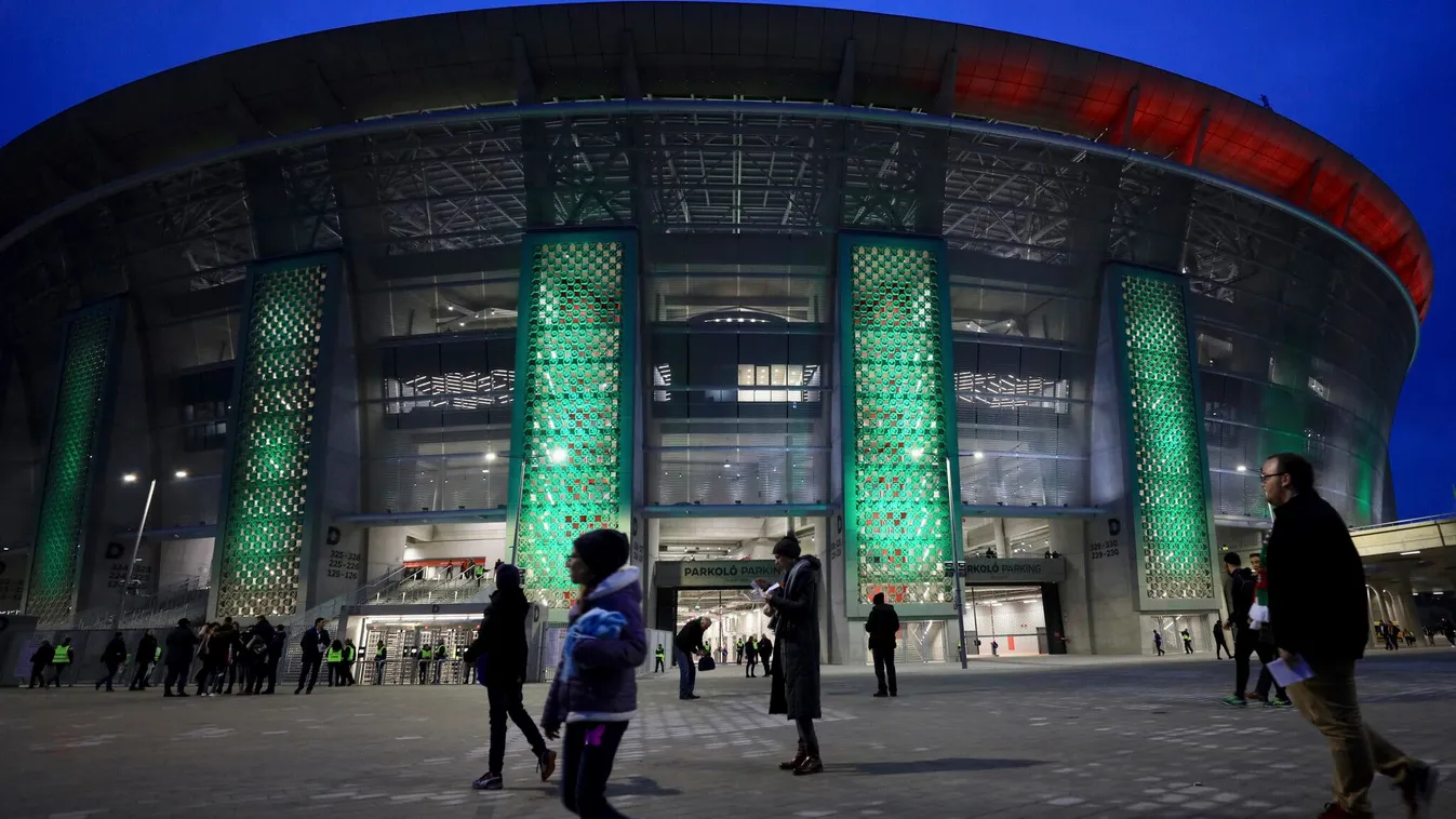 Elzárták a válogatottat, Rossi maszkban fogadja a játékosokat