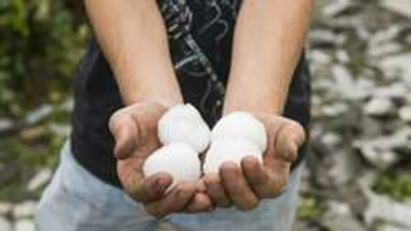 40 milliós jégkár! És még hol van a vége?!