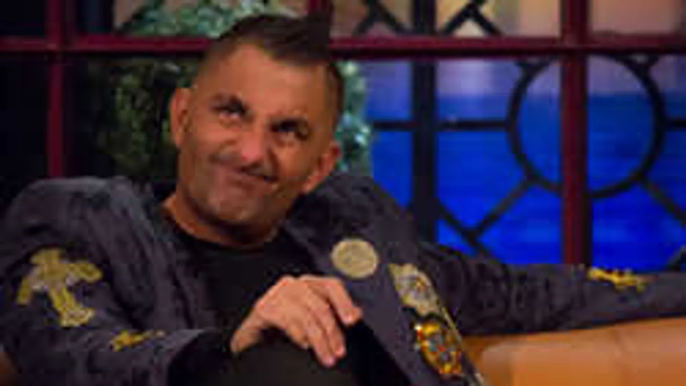 Ez őrület: Újabb tízmilliós luxusautóval villog Győzike