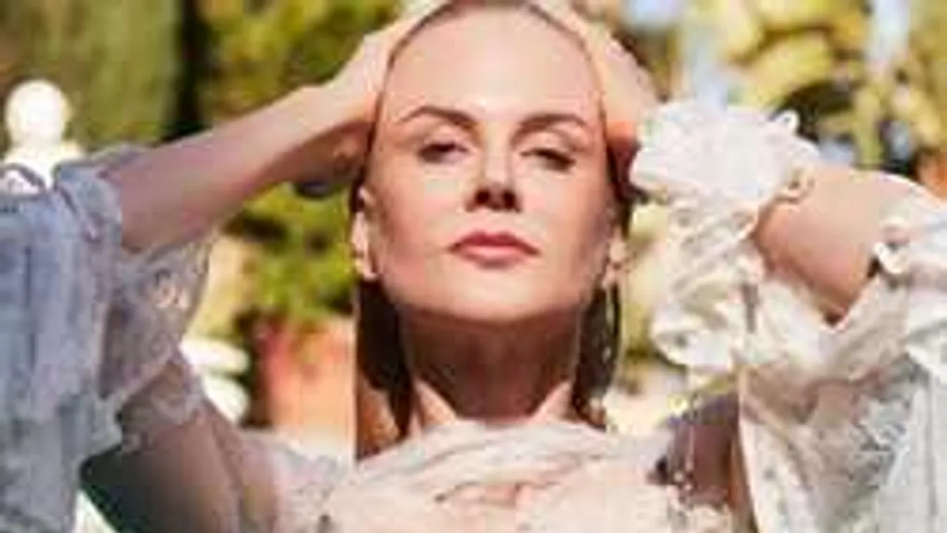 Sosem volt még ilyen dögös: megmutatta bájait a sztáranyuka