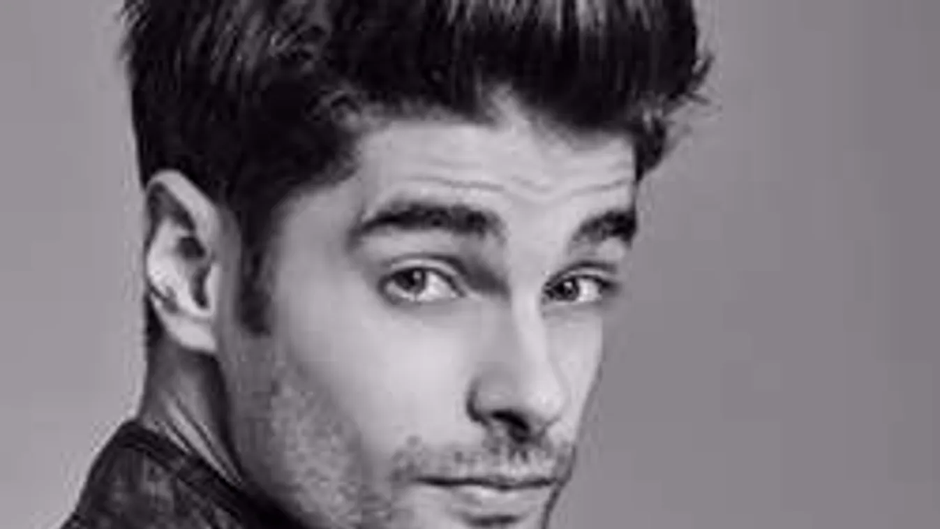 Freddie olyan kommenteket kap, hogy te is belepirulsz!