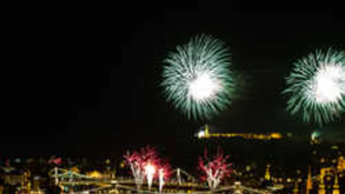 Nézd élőben a tűzijátékot Kasza Tibi ablakából