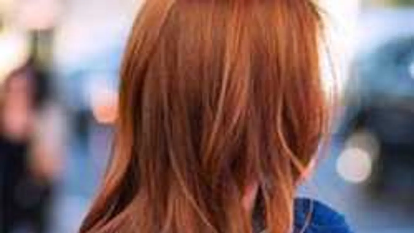 Eszelős vörös hajzuhatag: 2017 a szédítően szexi árnyalatok éve