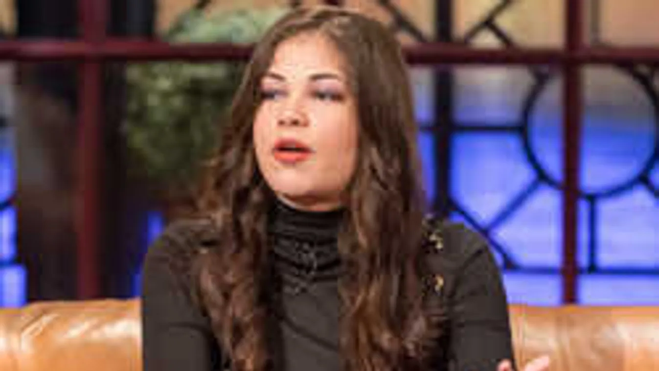 Gáspár Evelin: Hülye lennék szülni erre a világra!