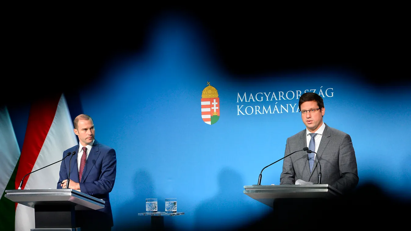 GULYÁS Gergely; HOLLIK István