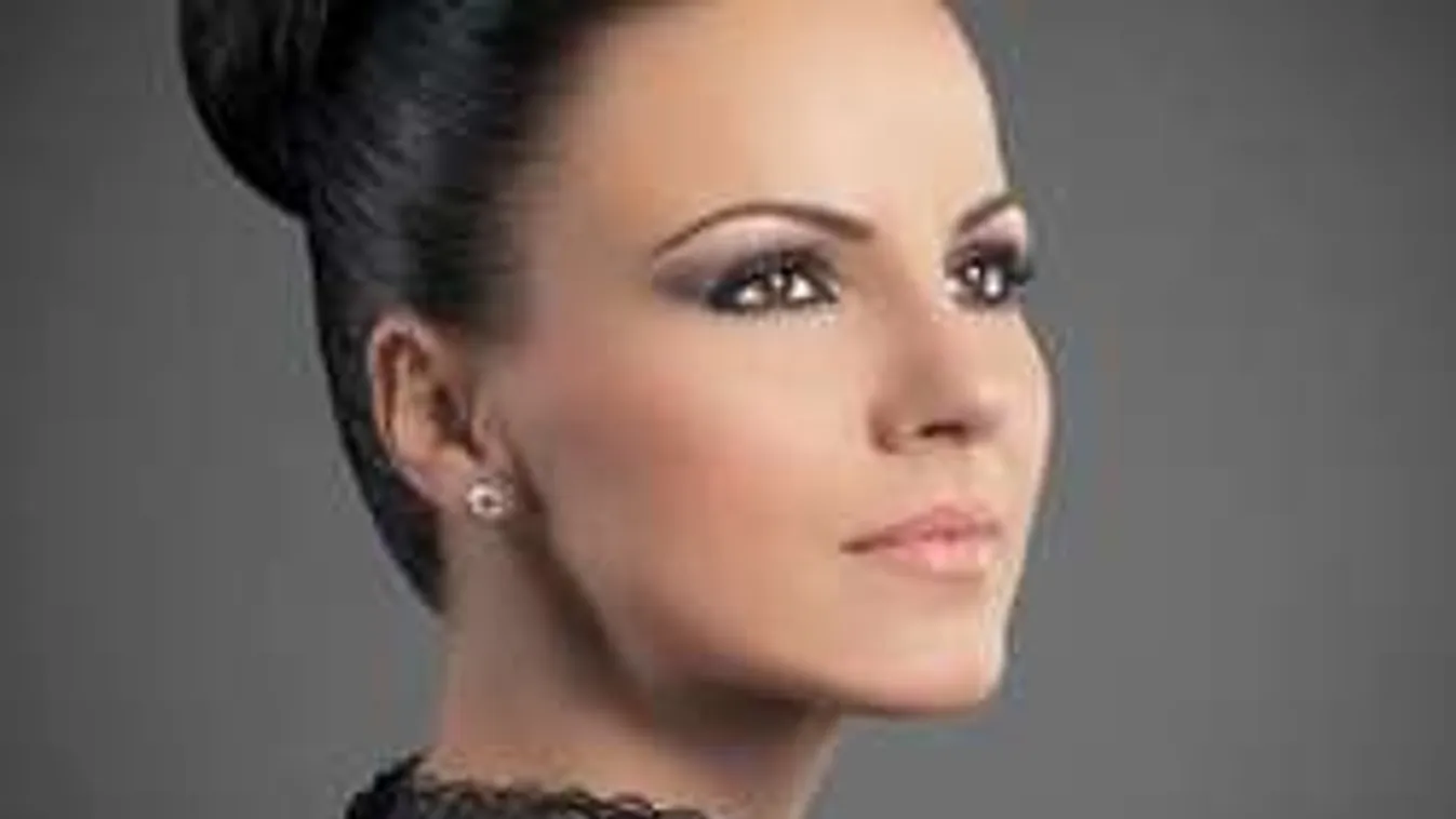 Bréking: Megszületett Péter Szabó Szilvi kislánya!